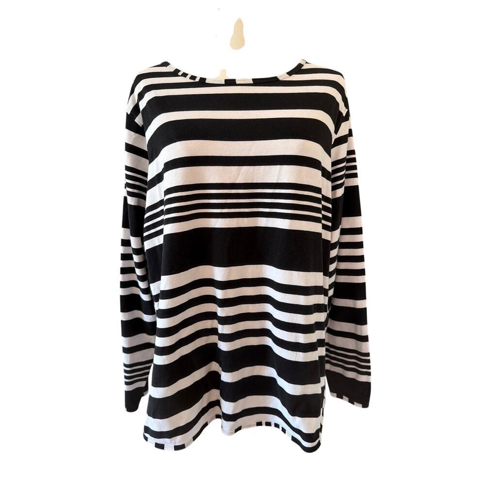 Coolibar Heydey Side Split Sun Protection Women’s Shirt. Black/White. Size XXL